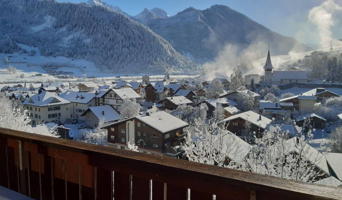 Zweisimmen Apartment | 85 m² Apartment ∙ 3 bedrooms ∙ 6 guests