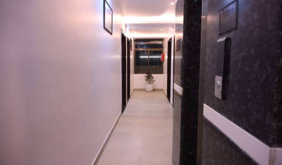 Sarnath Hotel | 850 m² Hotel ∙ 3 guests
