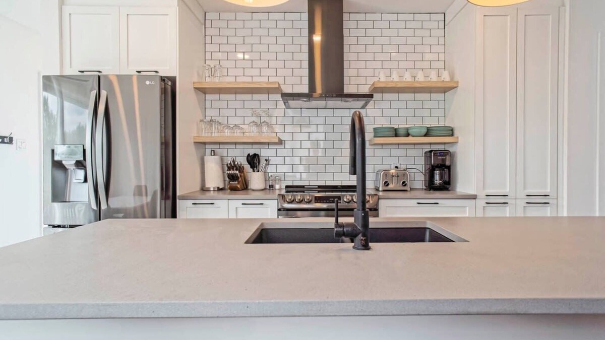 Bromont Apartment | 853 condo in Bromont Vieux Village mountain view