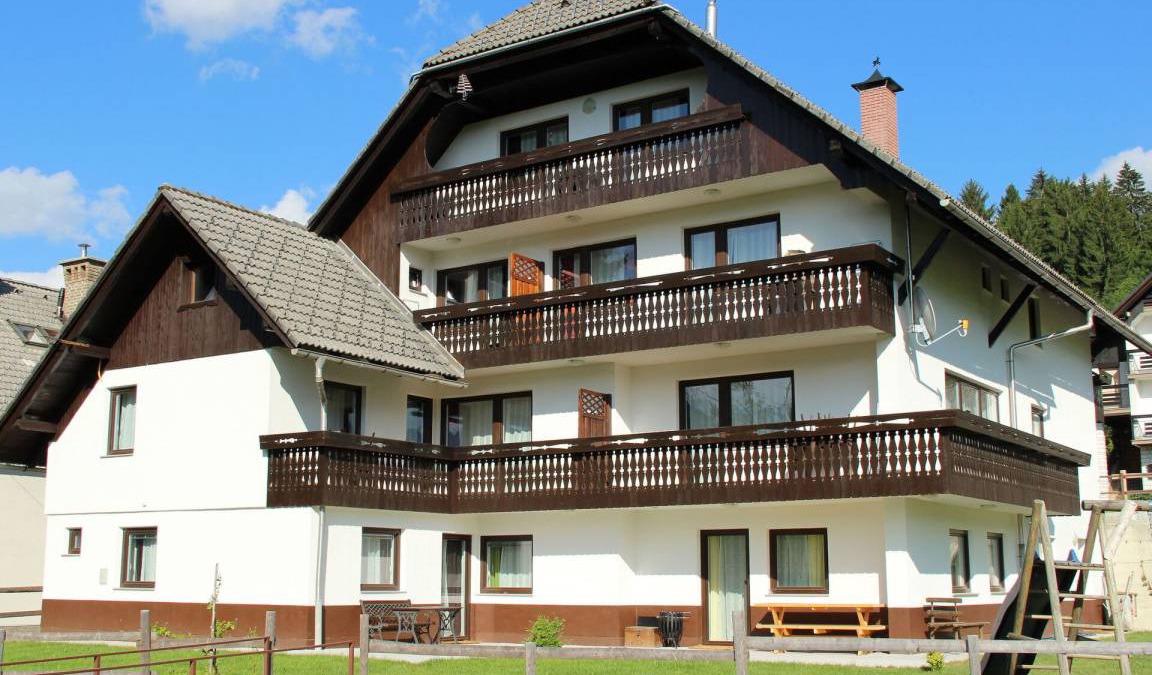 Bohinjska Bistrica Apartment | 86 m² Apartment ∙ 4 bedrooms ∙ 10 guests