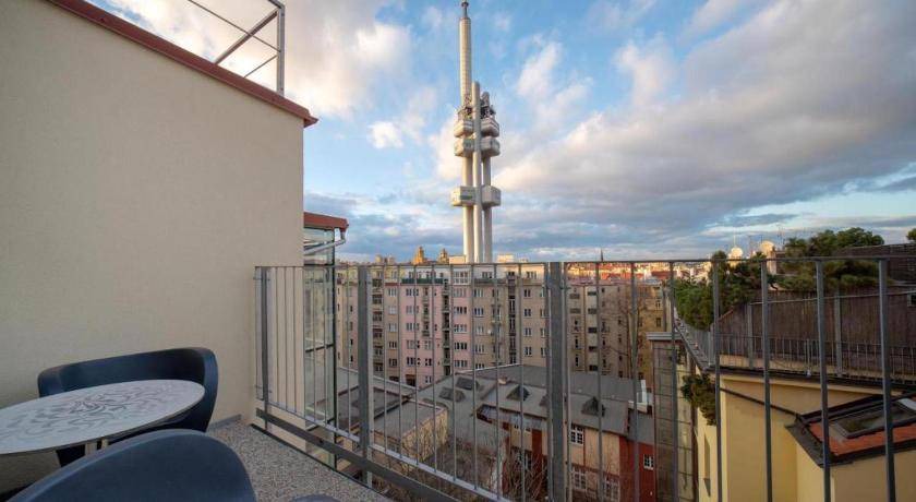 Vinohrady Apartment | 87 m² Serviced apartment ∙ 2 bedrooms ∙ 6 guests