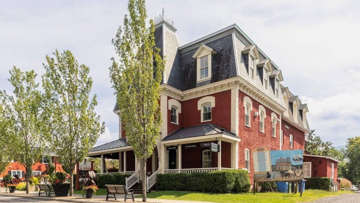Bromont Apartment | 871 Shefford suite 206
