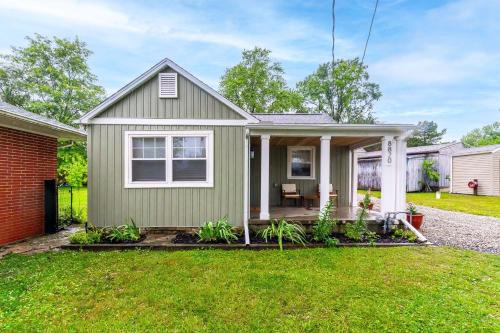 Lakeview House | 8820 Chautauqua - Lakeside Oasis Cottage - Indian Lake