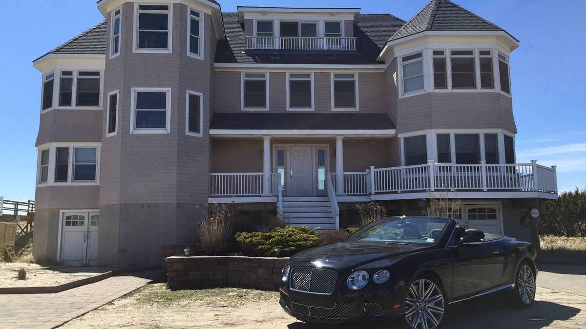 West Hampton Dunes House | 8BR Glamorous Oceanfront Home with Pool+Jacuzzi. Last Minute Deals Available!