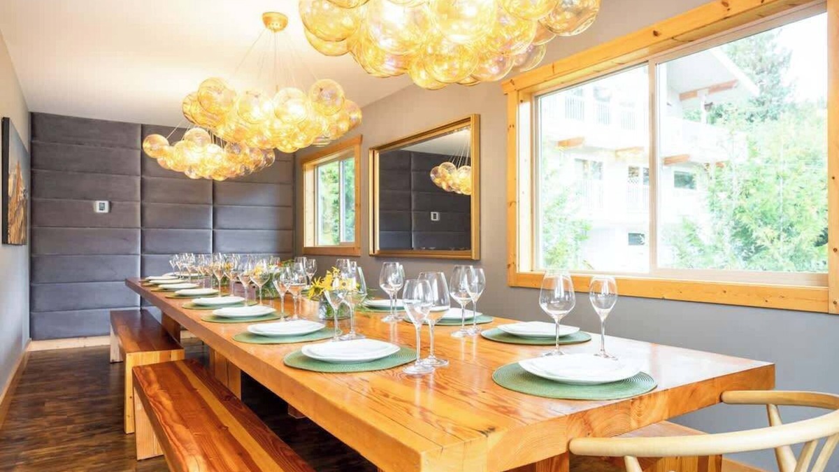Whistler House | 8BR mountain home w/putting green & cinema room