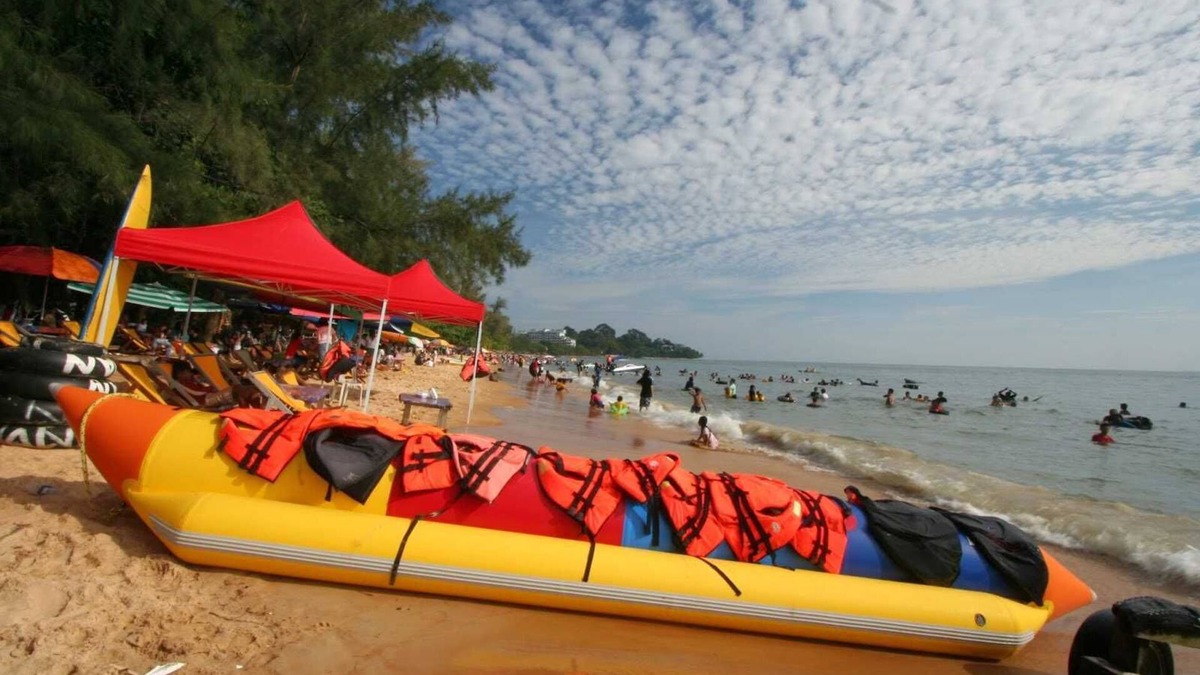 Tanjung Tanah Merah Condo | 9-11 pax 3R2B Teluk Kemang P. Dickson Condo