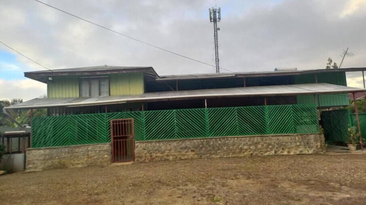 Goroka House | 9 Bedroom 2 Bathroom Home