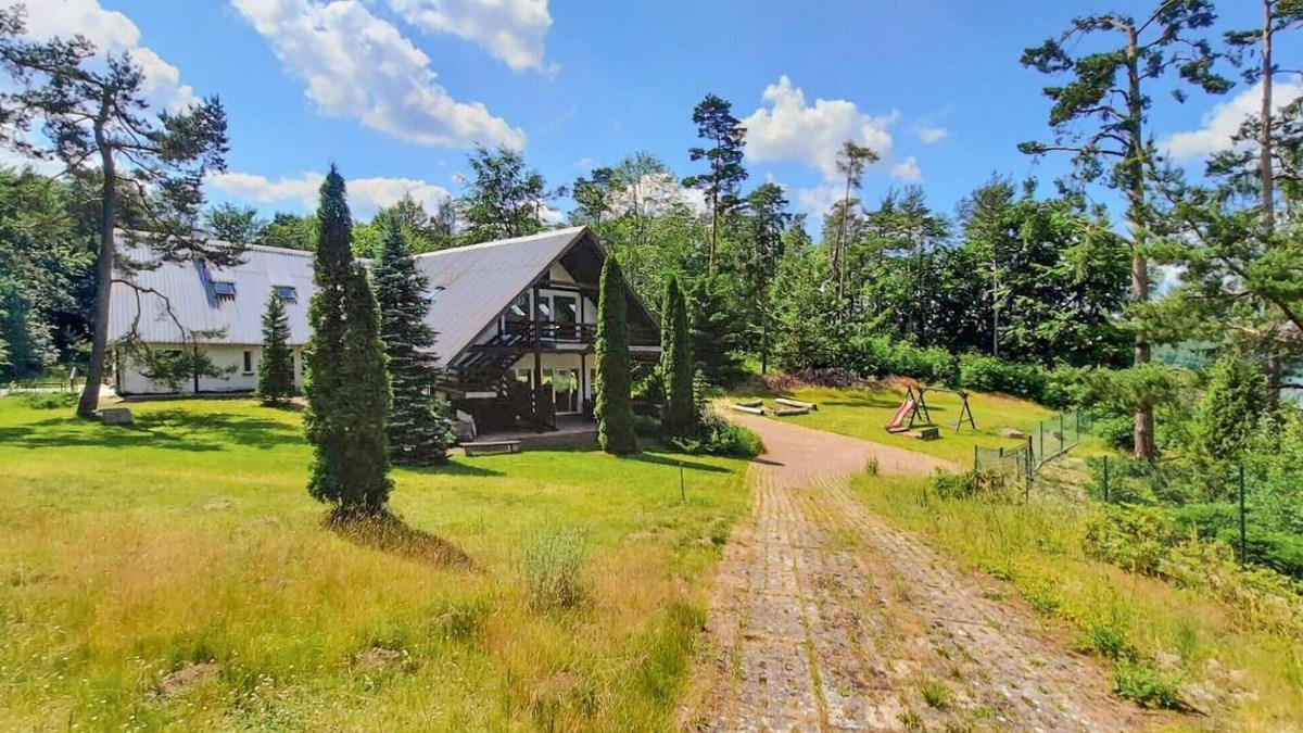 Suleczyno House | 9 bedroom amazing home in Klodno