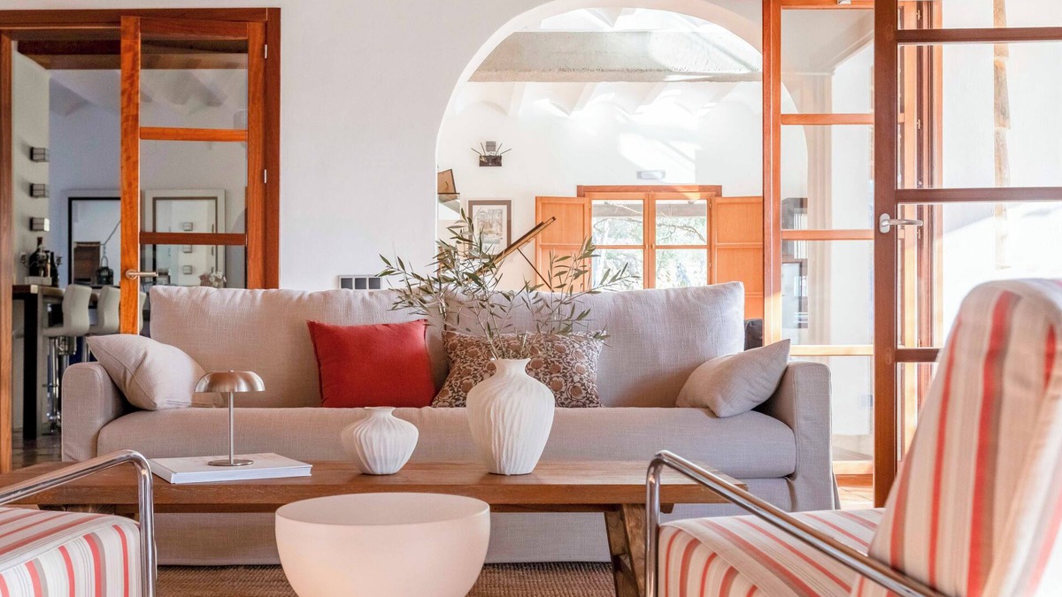 Alcalali Hotel | 9 bedroom boutique spa hotel for exclusive use.