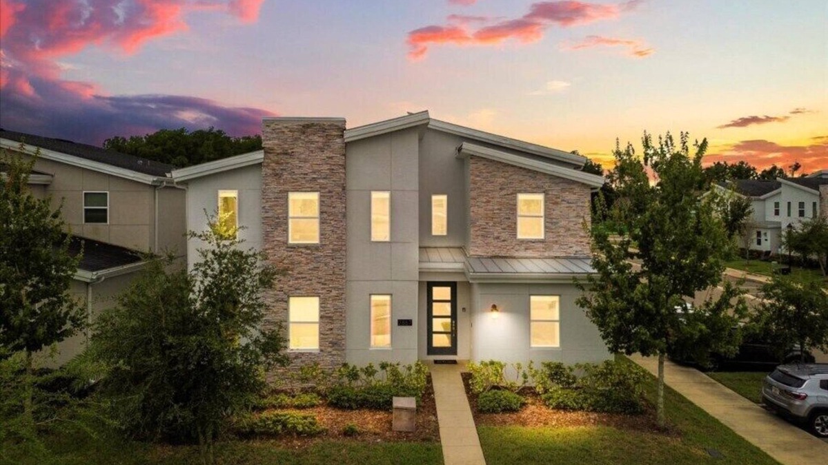 Kissimmee House | 9 Bedrooms/5 Bathrooms/Storey Lake (2867SC)
