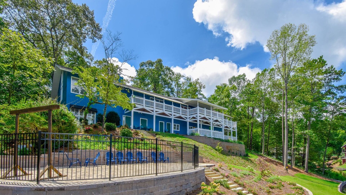 Tallassee House | 9 br/7 bath