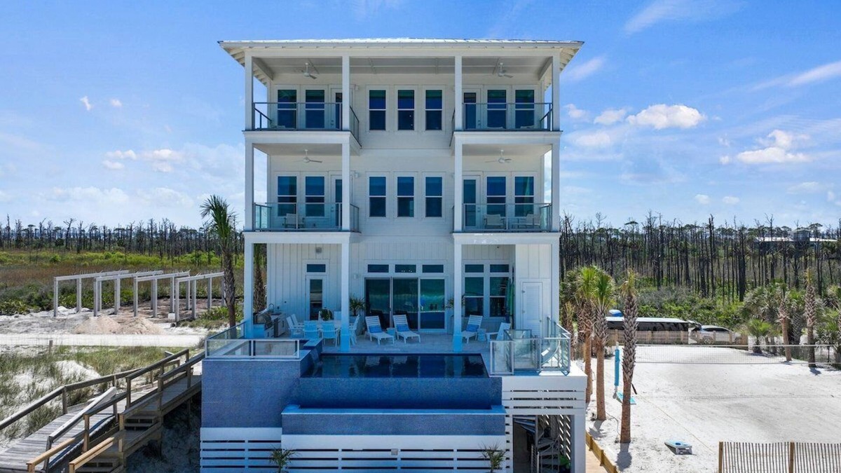Port St. Joe House | 9 BR Beachfront Mansion | Infinity Pool | Hot Tub