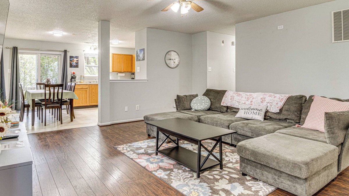 West Newton House | 9 Mi to Downtown Indianapolis: Quiet Home w/Yard