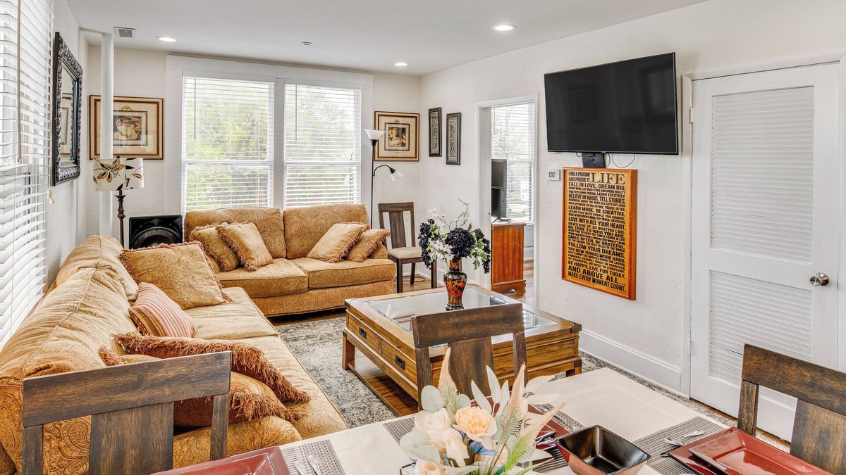 Cumberland Apartment | 9 Mi to Fort Harrison State Park: Apt in Indy