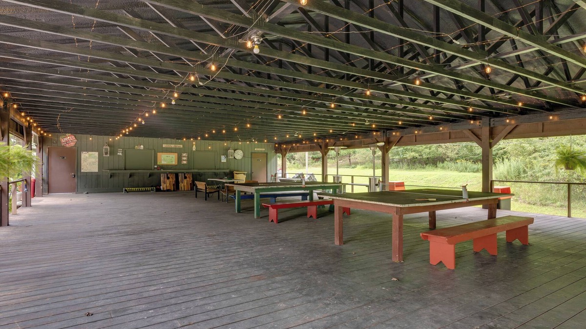 Hillsgrove Cottage | 9 Mi to Worlds End State Park: Cabin in Hillsgrove