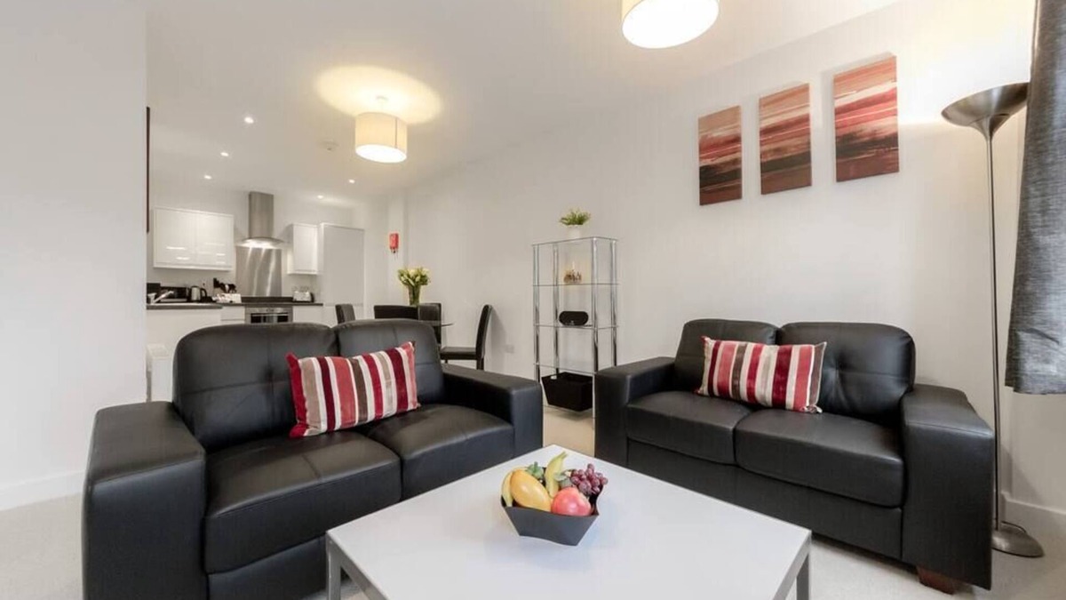 Sutton Central Apartment | 9 Nouvelle House - 2 bedroom apartment