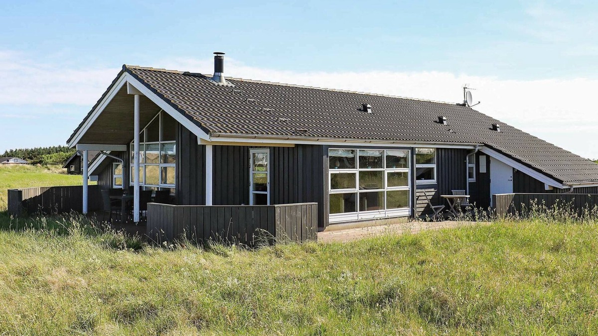 Hirtshals House | 9 person holiday home in Hirtshals-By Traum