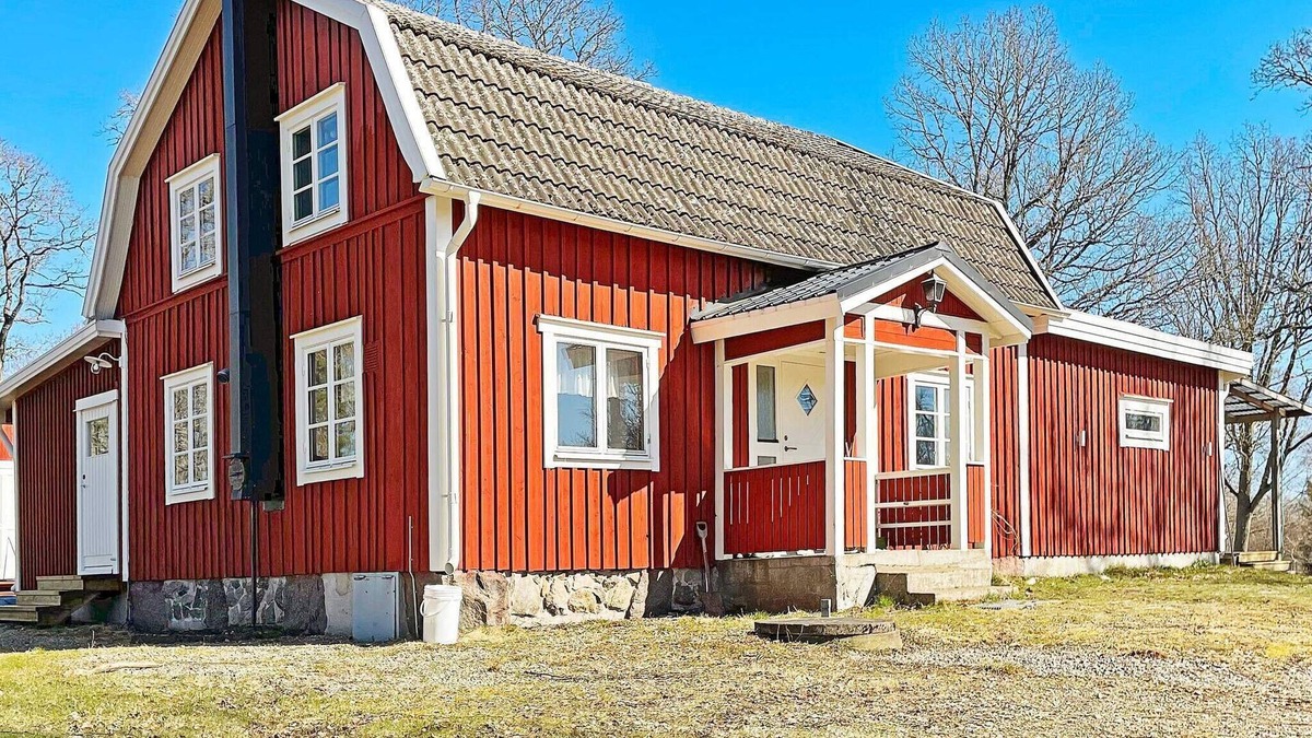Alvesta Municipality House | 9 person holiday home in ALVESTA