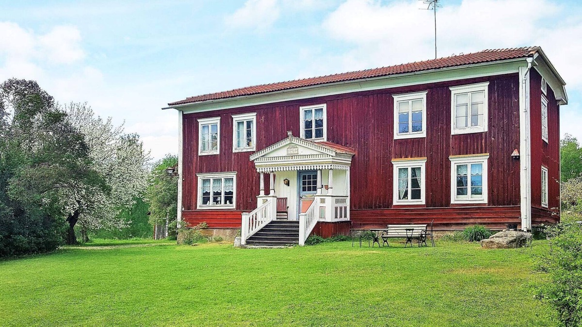 Gävleborg House | 9 person holiday home in BOLLNÄS