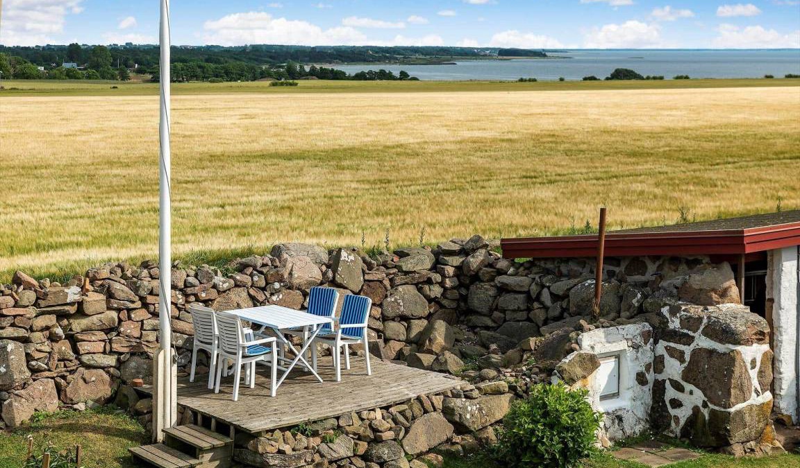 Lervik House | 90 m² House ∙ 3 bedrooms ∙ 4 guests