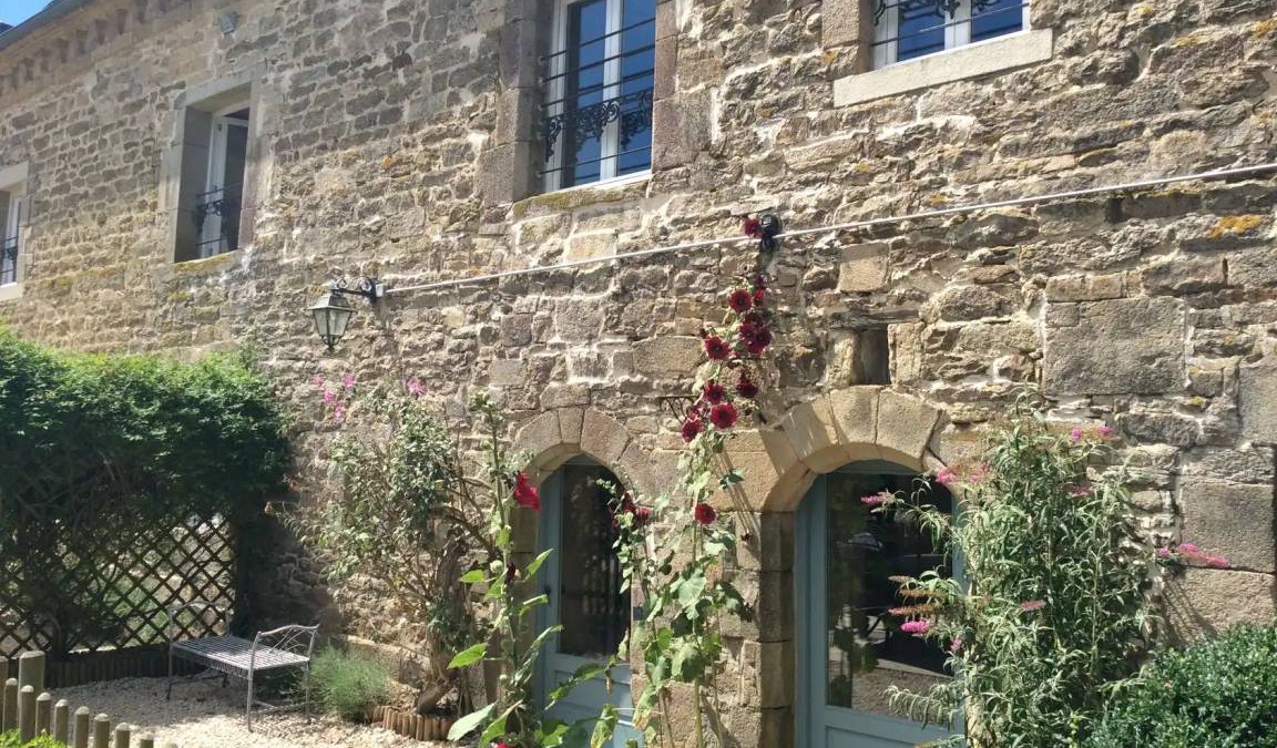 Plumaudan House | 90 m² House ∙ 3 bedrooms ∙ 6 guests