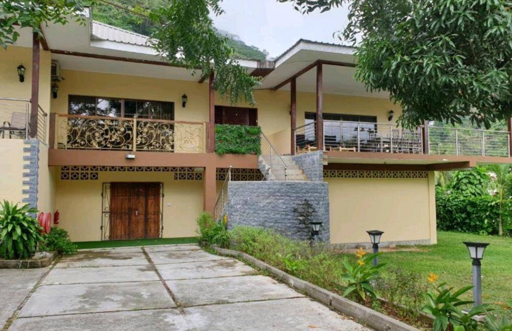 Beau Vallon House | 900 m² House ∙ 1 bedroom ∙ 6 guests