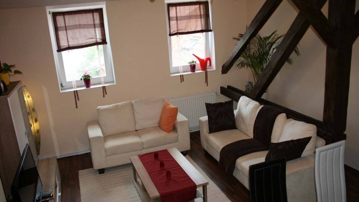 Hoenow House | 90m2 apartment Berlin sightseeing, country, nature, horse riding & pets welcome