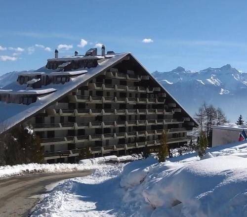 Vionnaz Apartment | 91 m² Apartment ∙ 2 bedrooms ∙ 8 guests
