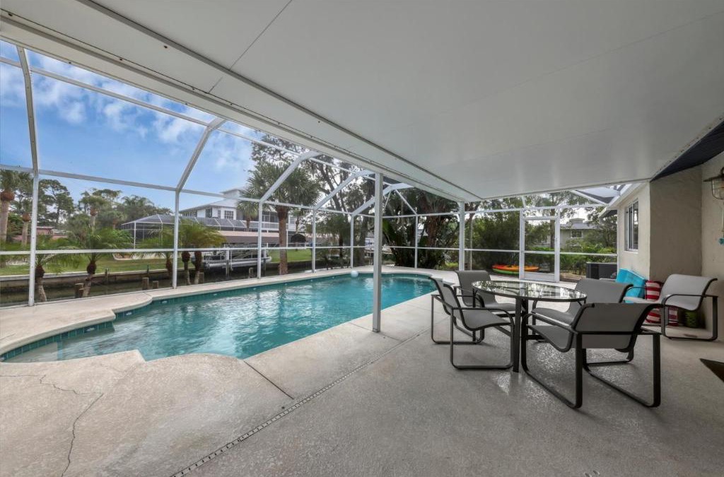 Grove City House | 9170 Pine Cove