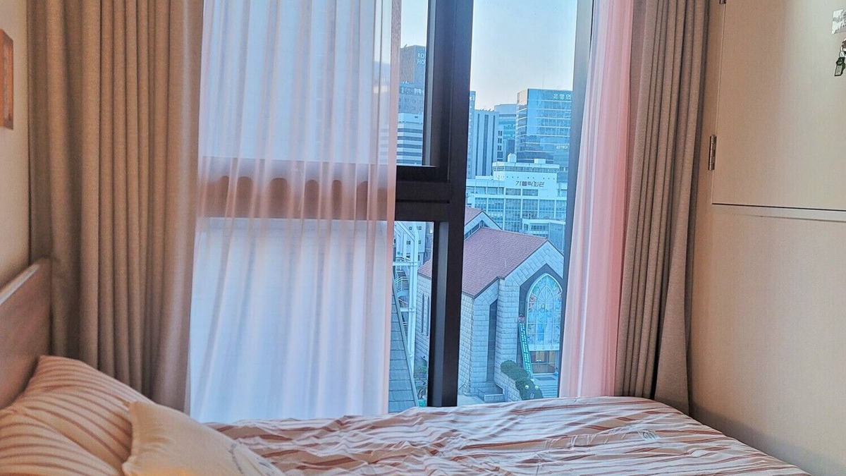 Myeongdong Apartment | 92 l Myeongdong 5min l Airport bus l High-rise ㅣmagnificent view of the church