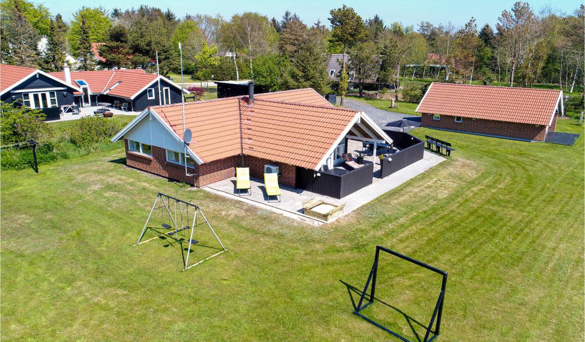Ho House | 94 m² House ∙ 4 bedrooms ∙ 8 guests