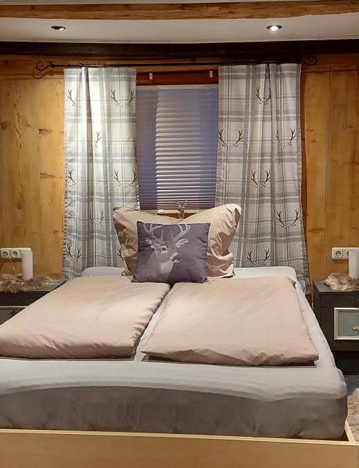 Bach Apartment | 95 m² Apartment ∙ 2 bedrooms ∙ 7 guests