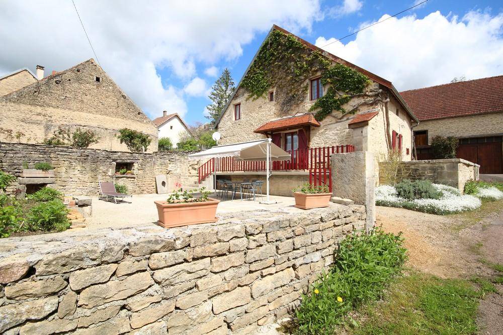 Thenissey House | 95 m² House ∙ 2 bedrooms ∙ 5 guests