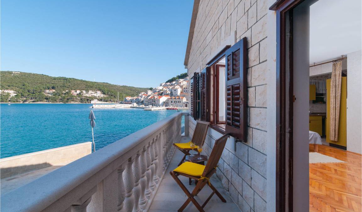 Pucisca House | 95 m² House ∙ 3 bedrooms ∙ 6 guests