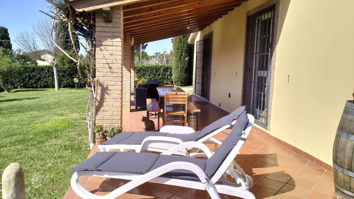 Cecina Villa | 95 sqm, country cottage, 3 bedrooms, 2 bathrooms, with large private garden, BBQ