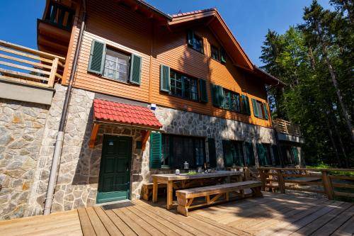 Hocko Pohorje Apartment | 96 m² Apartment ∙ 3 bedrooms ∙ 13 guests