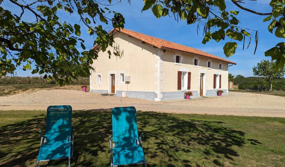 Oradour-Fanais Cottage | 97 m² Cabin ∙ 3 bedrooms ∙ 6 guests