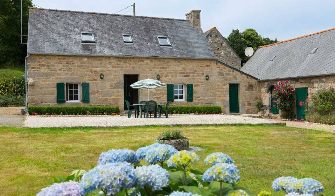 Plounevez-Moedec House | 97 m² Gîte ∙ 2 bedrooms ∙ 4 guests