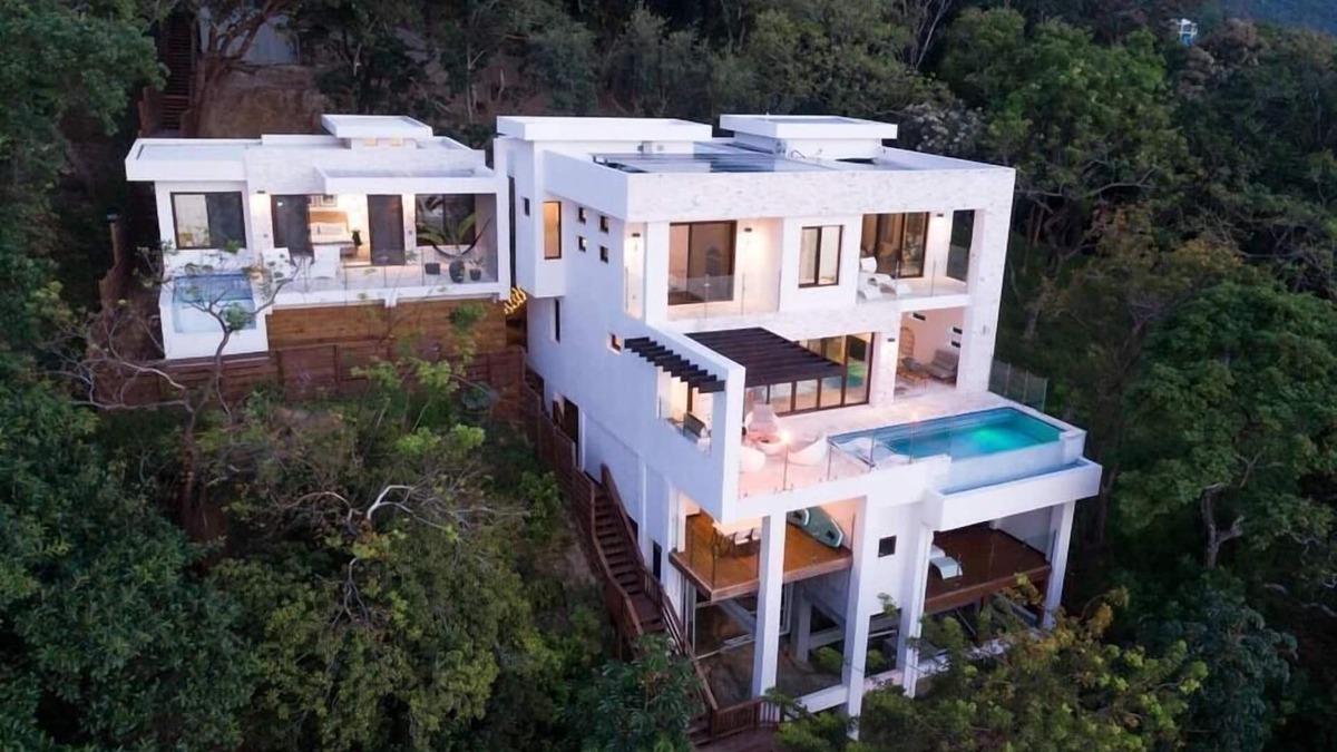 Diamond Rock Villa | Añoranza 3 BDRM: 2 Bedroom Villa + Casita 1