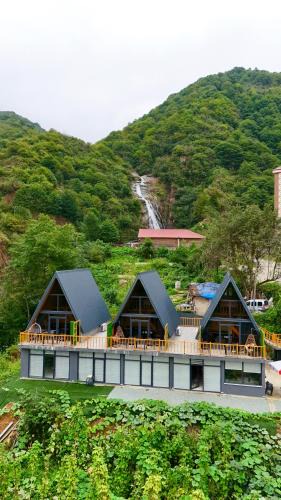Cayeli Ski Chalet | AĞARAN WOODEN HOUSEs