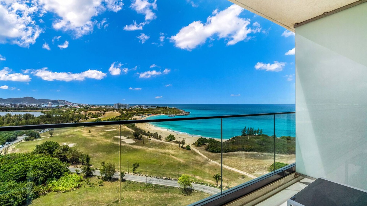 Maho Apartment | A-1103 Beautiful two bedroom apartment overlooking Mullet Bay Beach