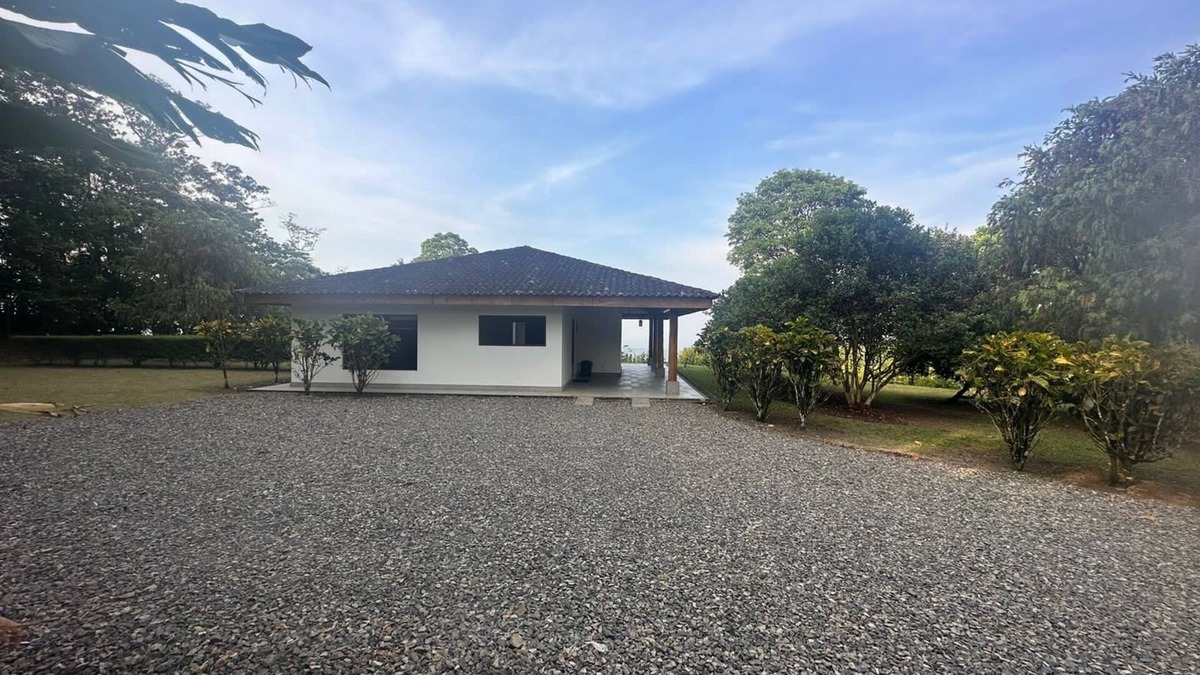 Bijagua House | A 15 Minutos del Parque Nacional Volcan Tenorio Rio Celeste