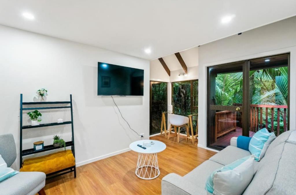 Titirangi Apartment | A 1BR slice of Titirangi Heaven - WiFi - Netflix