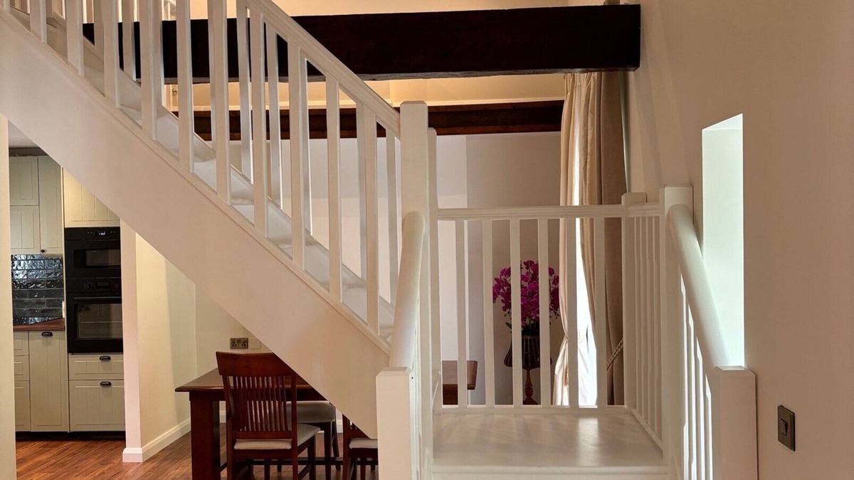 Limavady Cottage | A 2bed, 2bath cottage with loft suite located in the historic Walworth Demesne.