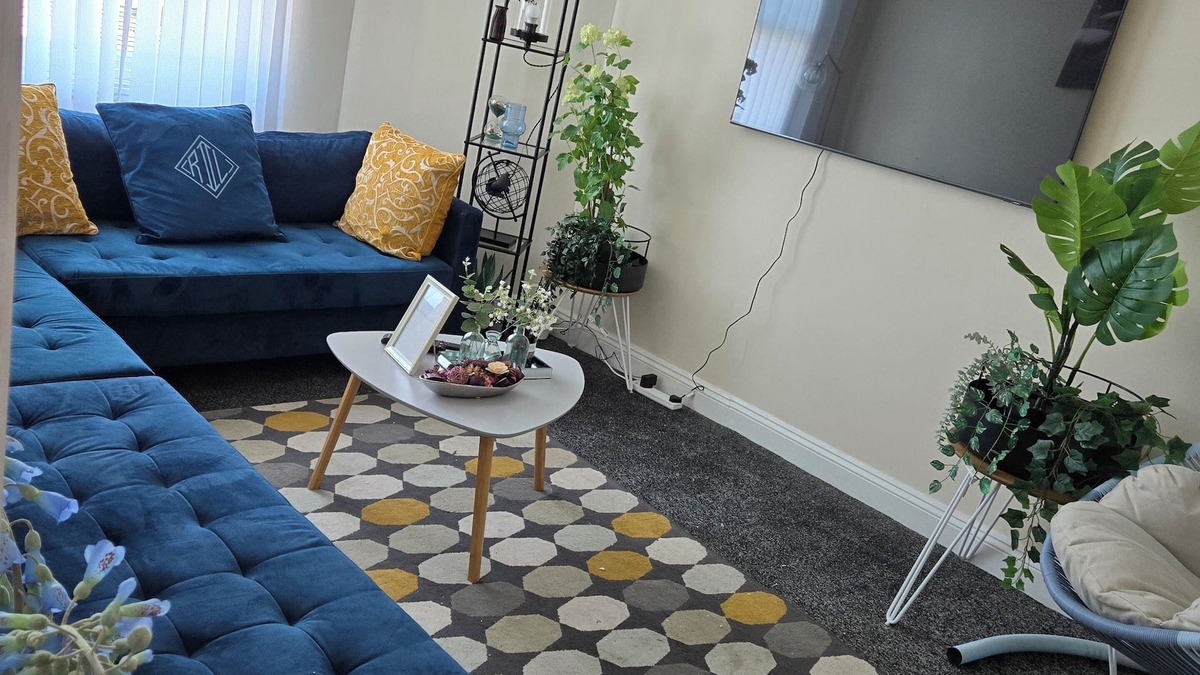 Featherstone Apartment | A 2beds luxury stylish apartment in queen street Wolverhampton