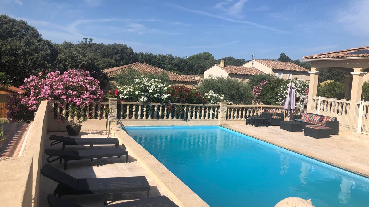 Vers-Pont-du-Gard Apartment | A 5 Minutes du Pont du Gard ! Appartement Avec un Piscine Pour les Familles