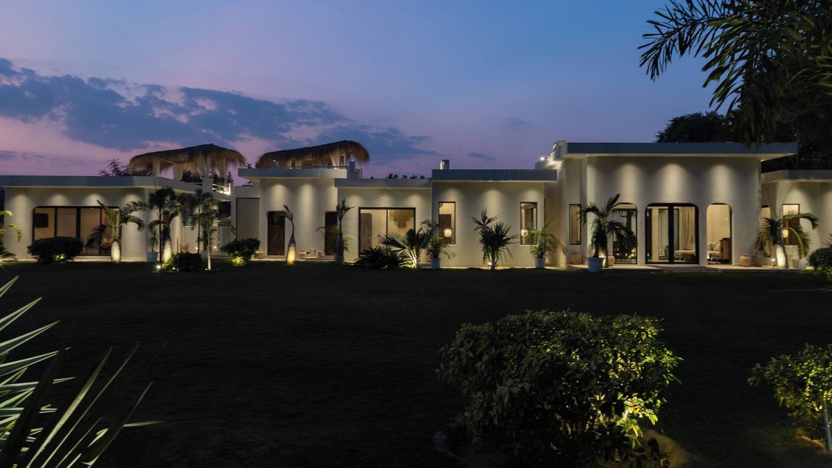 Sanganer Hotel | A 7- Room Villa Boutique Retreat With Ceremonial Amenities.