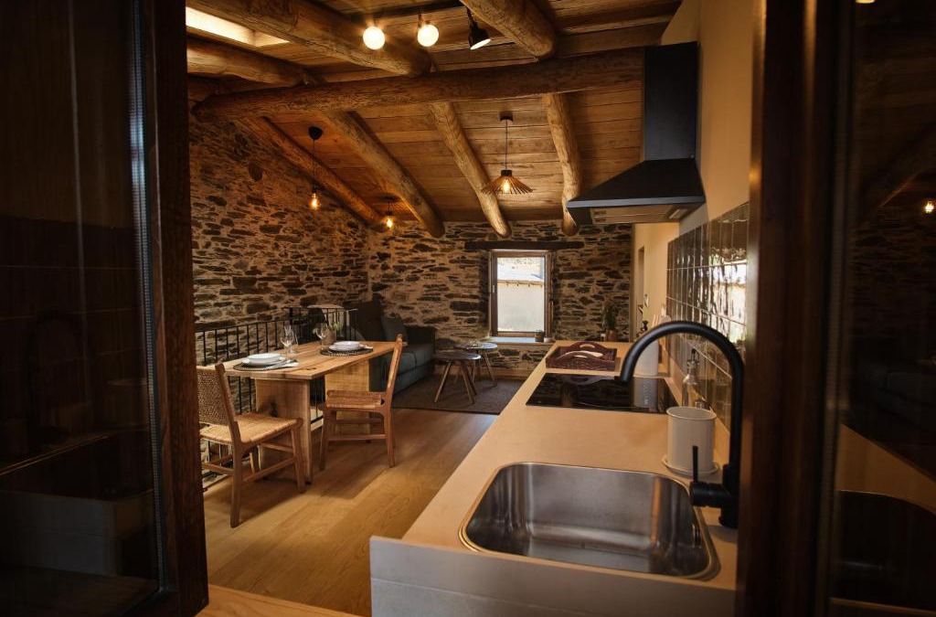 Eiriz Apartment | A Barreira -Lar da cima-