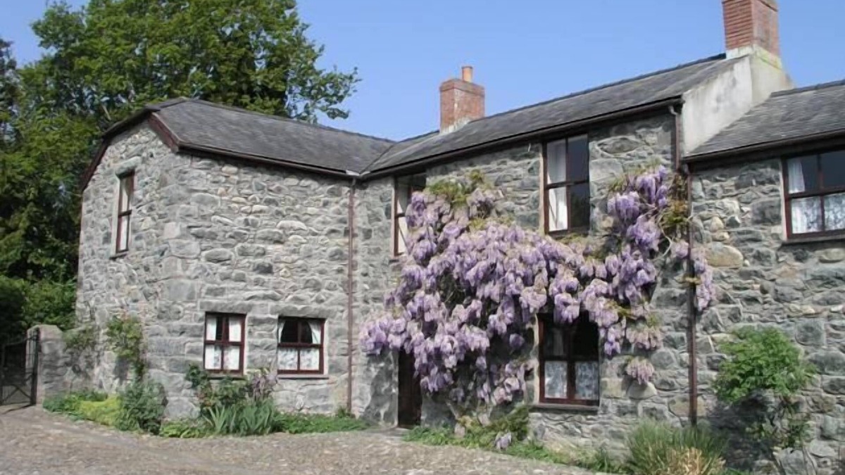 Conwy Cottage | A Beautiful Cosy Cottage On The Edge Of Snowdonia National Park