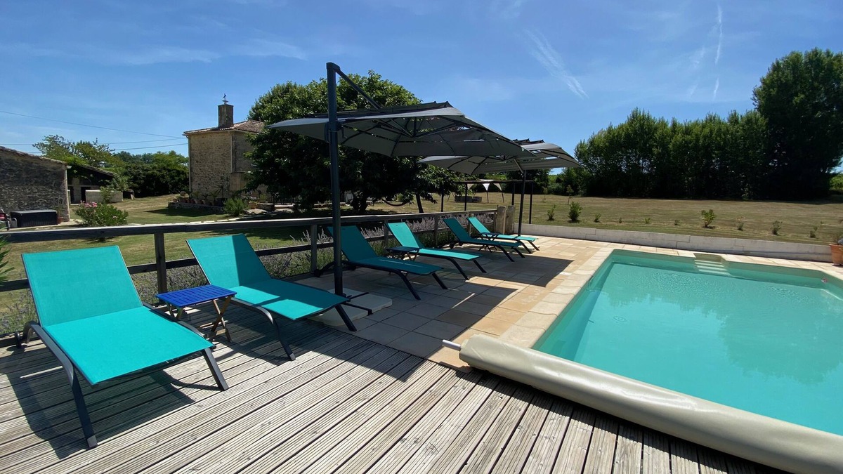 Auriolles Cottage | A beautiful cottage in tranquil Bordeaux wine countryside, South West France